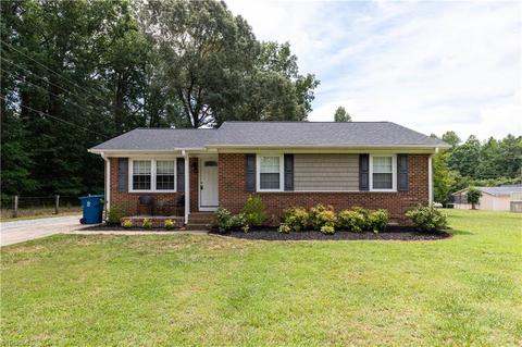2826 Springfield Dr, Elon, NC 27244 photo 1