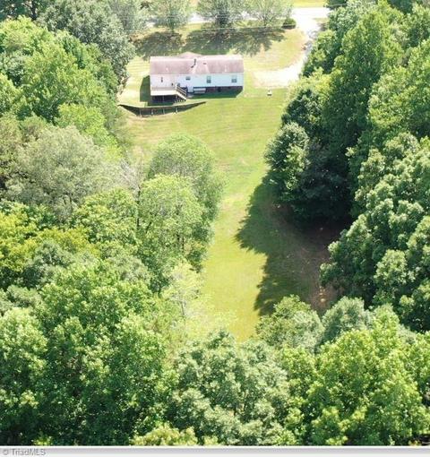 4736 Cashatt Rd, Trinity, NC 27370 photo 6