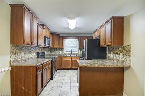 2443 Featherstone Ct, Trinity, NC 27370 photo 10