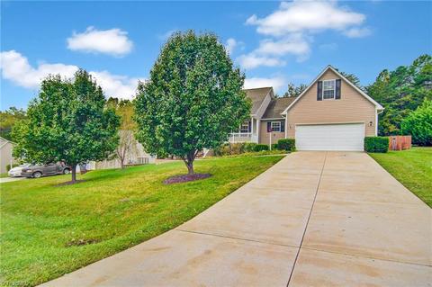 2443 Featherstone Ct, Trinity, NC 27370 photo 4