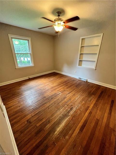 801 Pinecroft St, High Point, NC 27260 photo 14