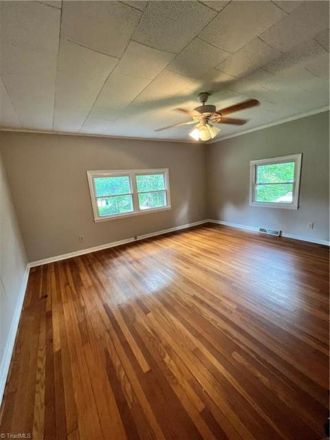 801 Pinecroft St, High Point, NC 27260 photo 17