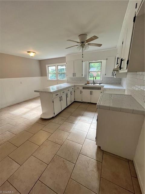 801 Pinecroft St, High Point, NC 27260 photo 7