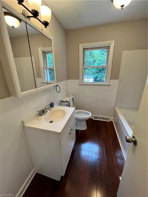 801 Pinecroft St, High Point, NC 27260 photo 11
