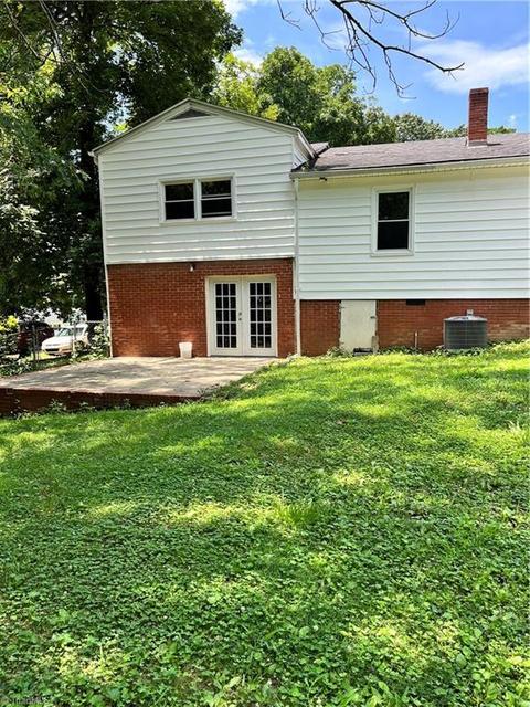 801 Pinecroft St, High Point, NC 27260 photo 5