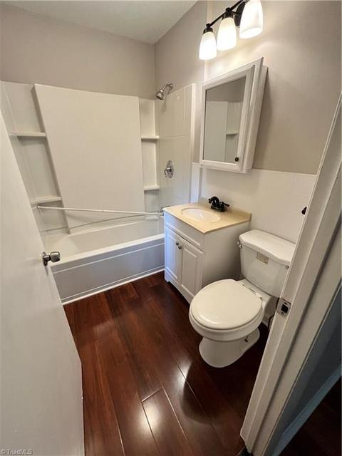 801 Pinecroft St, High Point, NC 27260 photo 18