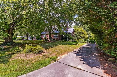 808 Blain St, High Point, NC 27262 photo 2
