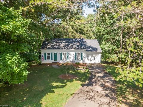 715 Saddle Dr, Pilot Mountain, NC 27041 photo 3