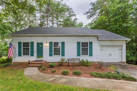 715 Saddle Dr, Pilot Mountain, NC 27041 photo 2