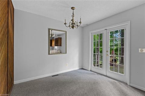 715 Saddle Dr, Pilot Mountain, NC 27041 photo 10