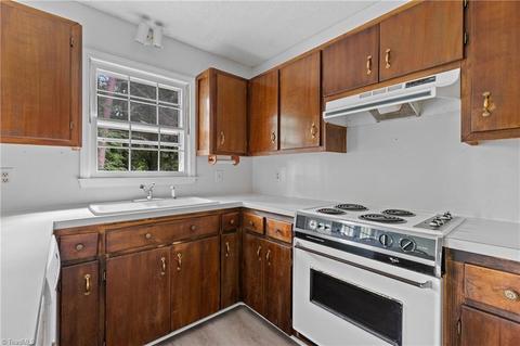 715 Saddle Dr, Pilot Mountain, NC 27041 photo 15