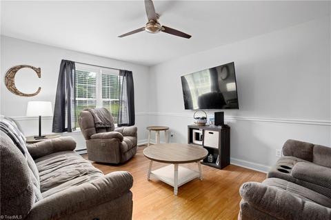 133 Maple Ln, King, NC 27021 photo 5