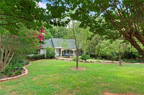 450 Winchester Dr, King, NC 27021 photo 6