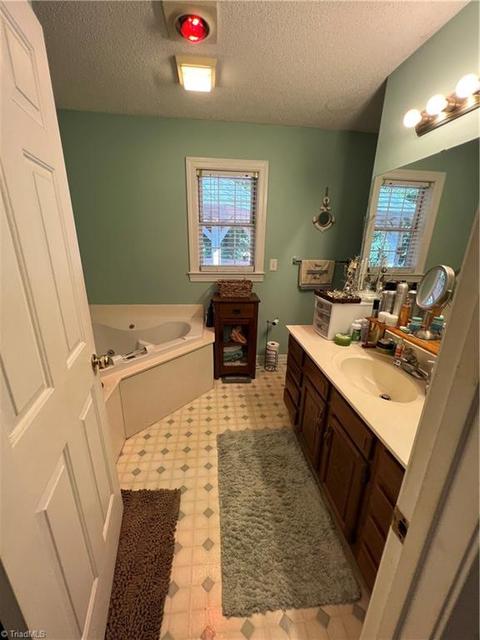 450 Winchester Dr, King, NC 27021 photo 32