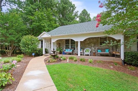 450 Winchester Dr, King, NC 27021 photo 5