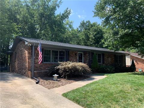 3217 Pine Needles Rd, High Point, NC 27265 photo 3