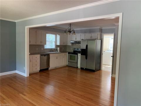 3217 Pine Needles Rd, High Point, NC 27265 photo 10