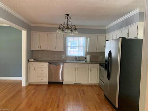 3217 Pine Needles Rd, High Point, NC 27265 photo 11