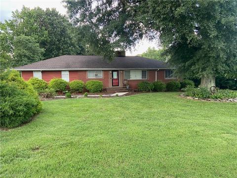 815 E Fairfield Rd, High Point, NC 27263 photo 1