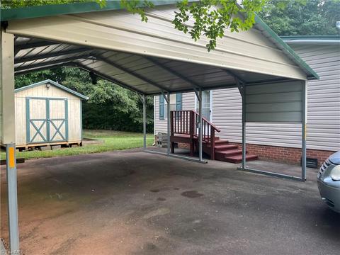 108 Kettering Ct, King, NC 27021 photo 16