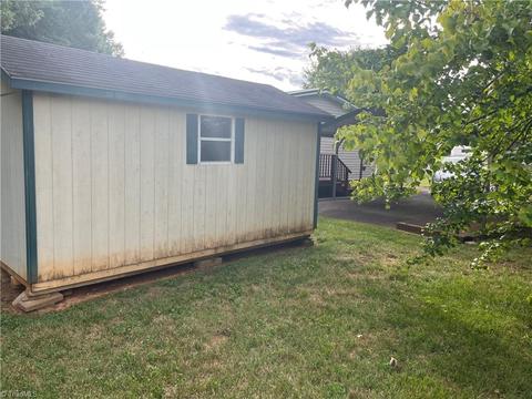 108 Kettering Ct, King, NC 27021 photo 14