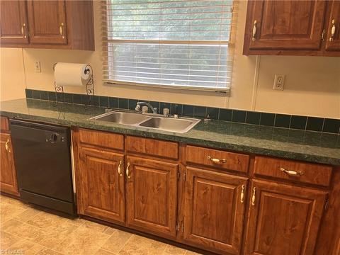 108 Kettering Ct, King, NC 27021 photo 21