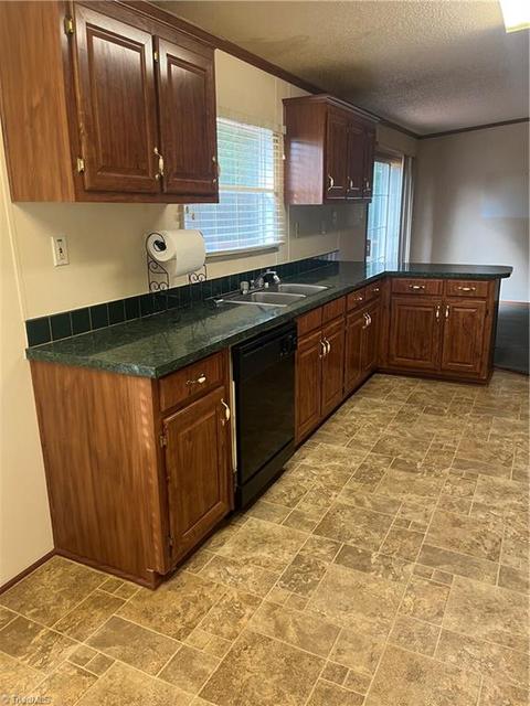 108 Kettering Ct, King, NC 27021 photo 19