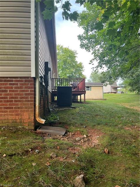 108 Kettering Ct, King, NC 27021 photo 9