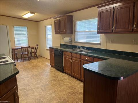 108 Kettering Ct, King, NC 27021 photo 23