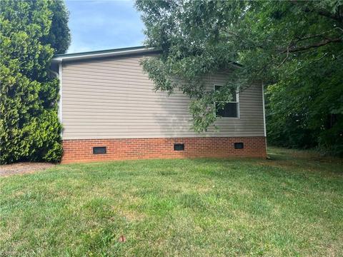 108 Kettering Ct, King, NC 27021 photo 8