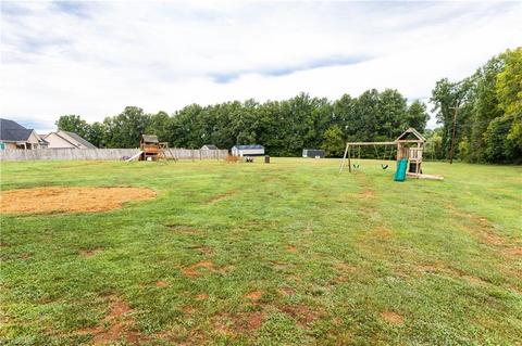 2995 Clear Ridge Dr, Trinity, NC 27370 photo 20