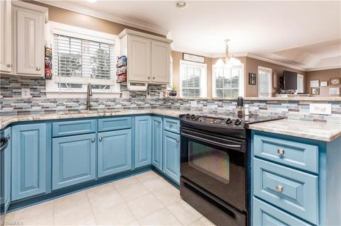 2995 Clear Ridge Dr, Trinity, NC 27370 photo 6