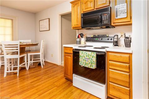 6438 Starlette Ln, Trinity, NC 27370 photo 9