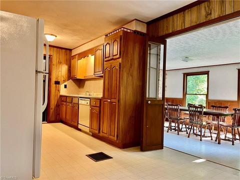 9830 W Pine St, Lowgap, NC 27024 photo 14