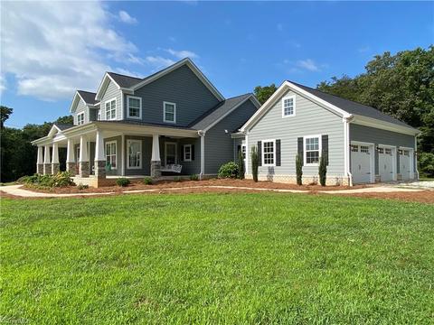 743 Precinct Rd, Pilot Mountain, NC 27041 photo 5
