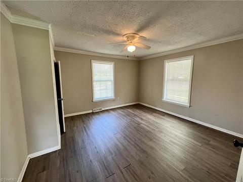 805 E Dayton Ave, High Point, NC 27262 photo 7