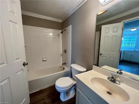 805 E Dayton Ave, High Point, NC 27262 photo 10