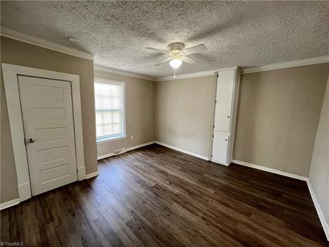 805 E Dayton Ave, High Point, NC 27262 photo 9