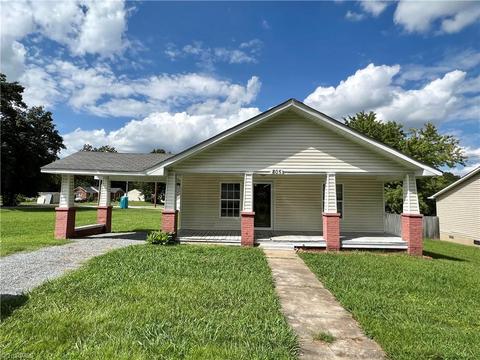 805 E Dayton Ave, High Point, NC 27262 photo 11