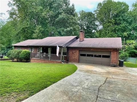 4536 Redding Ct, Trinity, NC 27370 photo 2