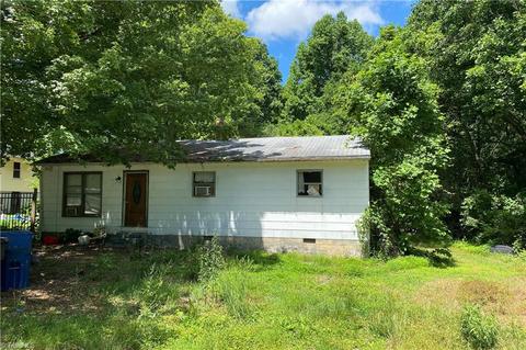 413 Mandustry St, High Point, NC 27262 photo 1