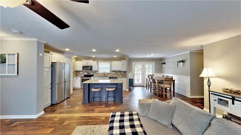 3958 Carriage House Cir, Trinity, NC 27370 photo 5