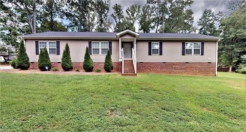 3958 Carriage House Cir, Trinity, NC 27370 photo 2