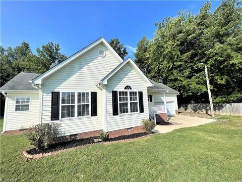 590 Saddlebred Loop, Stokesdale, NC 27357 photo 3