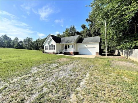 590 Saddlebred Loop, Stokesdale, NC 27357 photo 4