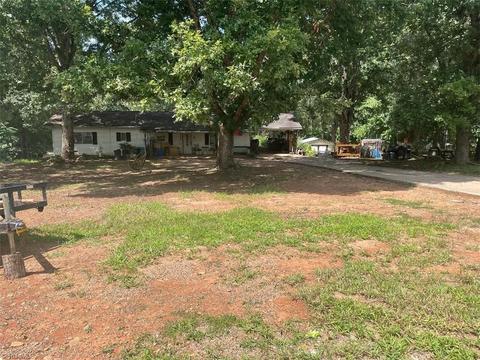 5511 September Ln, Conover, NC 28613 photo 1