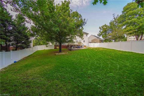 602 Pinestone Ct, High Point, NC 27265 photo 39