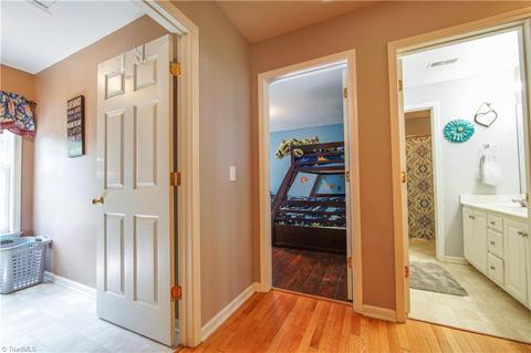 602 Pinestone Ct, High Point, NC 27265 photo 28