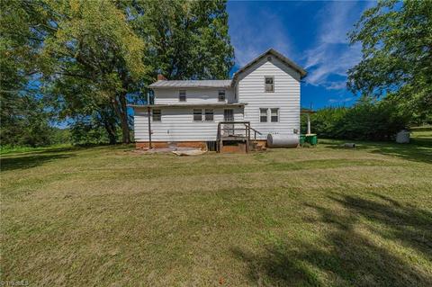 8176 Peak Rd, Clemmons, NC 27012 photo 5