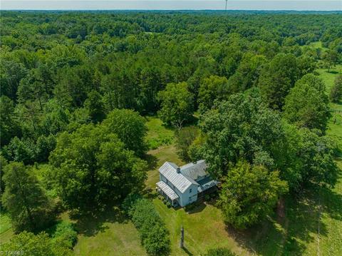 8176 Peak Rd, Clemmons, NC 27012 photo 9